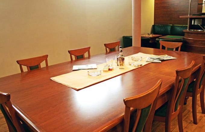 Hotel Maxim Svaty Jur Luaran gambar