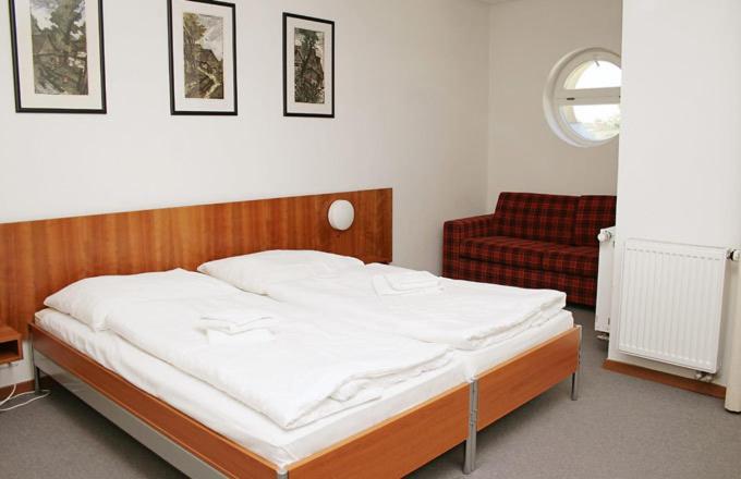 Hotel Maxim Svaty Jur Luaran gambar
